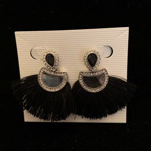 Premier Designs Fanfare earrings.